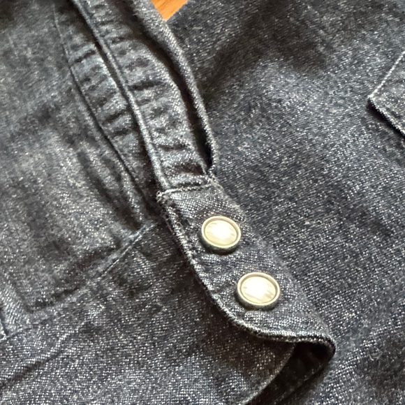 Levi’s Denim Western Snap Button-Up Shirt - Picture 4 of 4